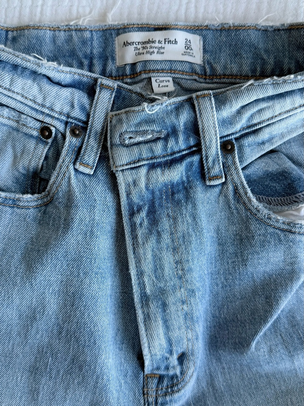 Abercrombie & Fitch 90s Straight Ultra High Rise Curve Live Jeans